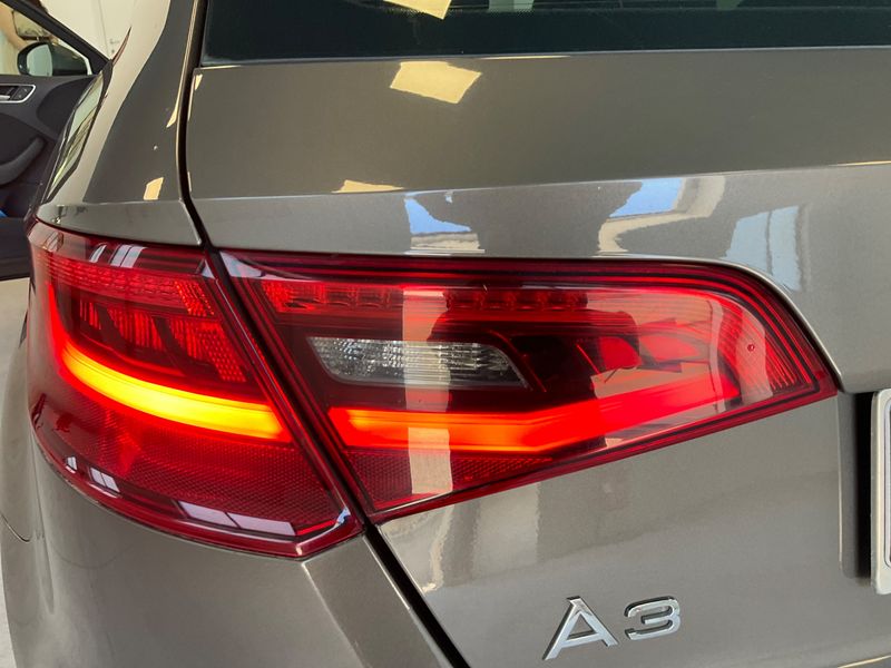Audi A3 Sportback 1.6 TDI Ambiente 2015 – снимка 26