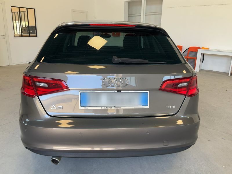 Audi A3 Sportback 1.6 TDI Ambiente 2015 – снимка на щета 7