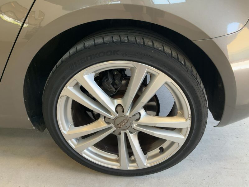 Audi A3 Sportback 1.6 TDI Ambiente 2015 – снимка на щета 5