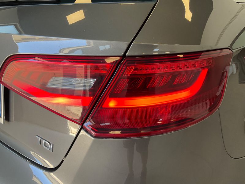 Audi A3 Sportback 1.6 TDI Ambiente 2015 – снимка 25