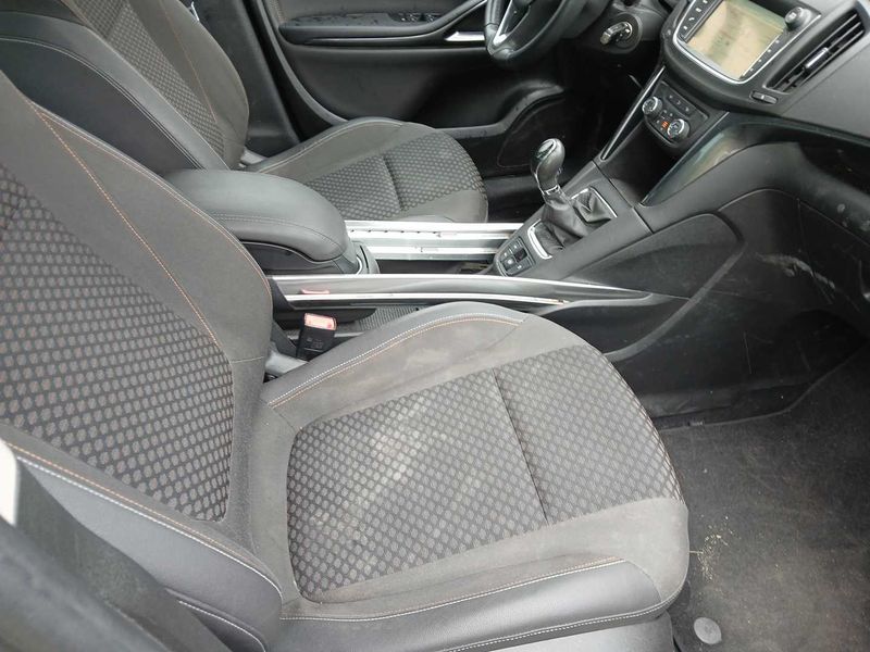 Opel Zafira Tourer 1.6 CDTI DPF Business Innovation Start/Stop 2017 – снимка 10