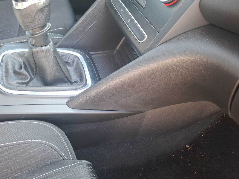 Renault Megane 1.5 BLUE dCi Business 2019 – снимка 35