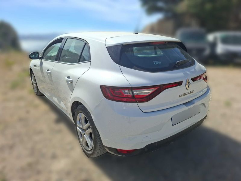 Renault Megane 1.5 BLUE dCi Business 2019 – снимка 3