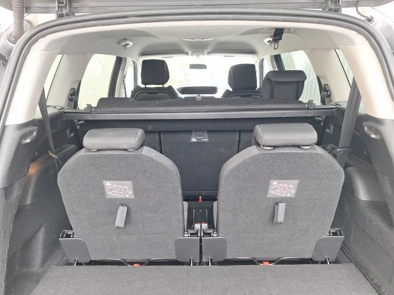 Citroen C4 Grand Spacetourer 1.5 Blue-HDi Feel 2019 – снимка 36