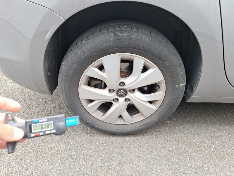 Citroen C4 Grand Spacetourer 1.5 Blue-HDi Feel 2019 – снимка 44