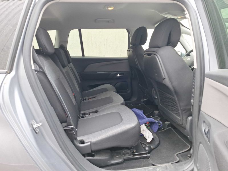 Citroen C4 Grand Spacetourer 1.5 Blue-HDi Feel 2019 – снимка 14