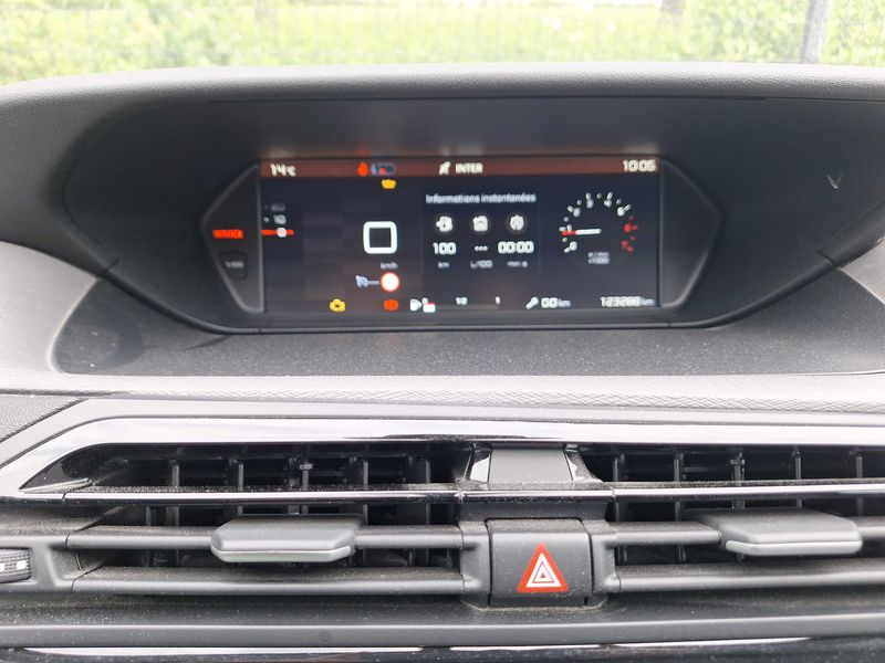 Citroen C4 Grand Spacetourer 1.5 Blue-HDi Feel 2019 – снимка 31