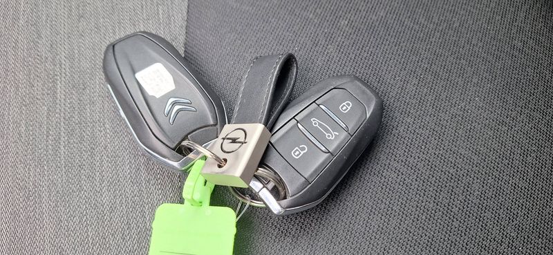 Citroen C4 Grand Spacetourer 1.5 Blue-HDi Feel 2019 – снимка 26