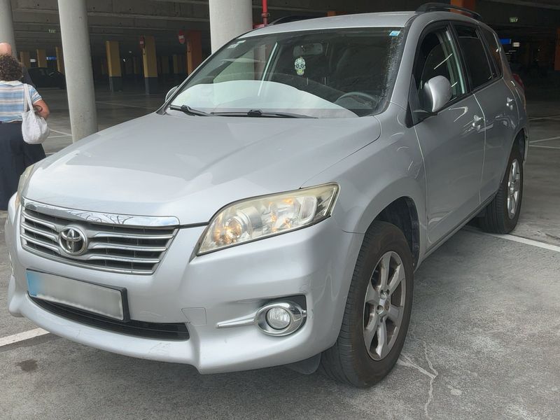 Toyota RAV 4 2.2 D-4D Active 2011 – снимка 1