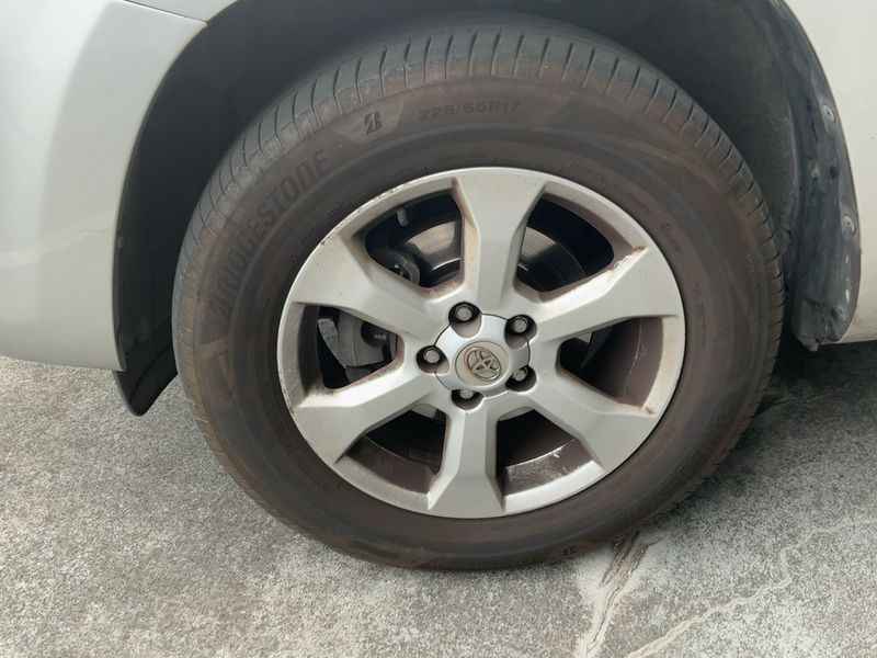Toyota RAV 4 2.2 D-4D Active 2011 – снимка 3