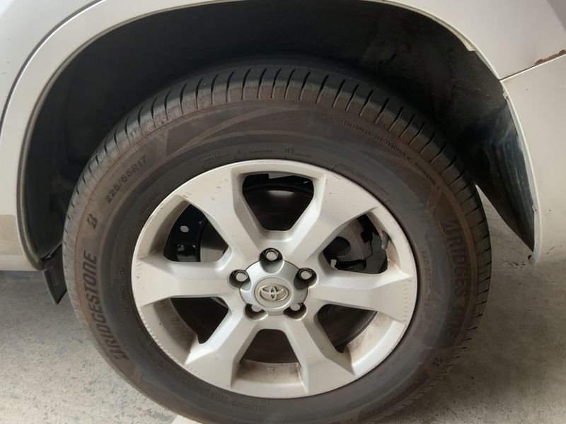 Toyota RAV 4 2.2 D-4D Active 2011 – снимка 5