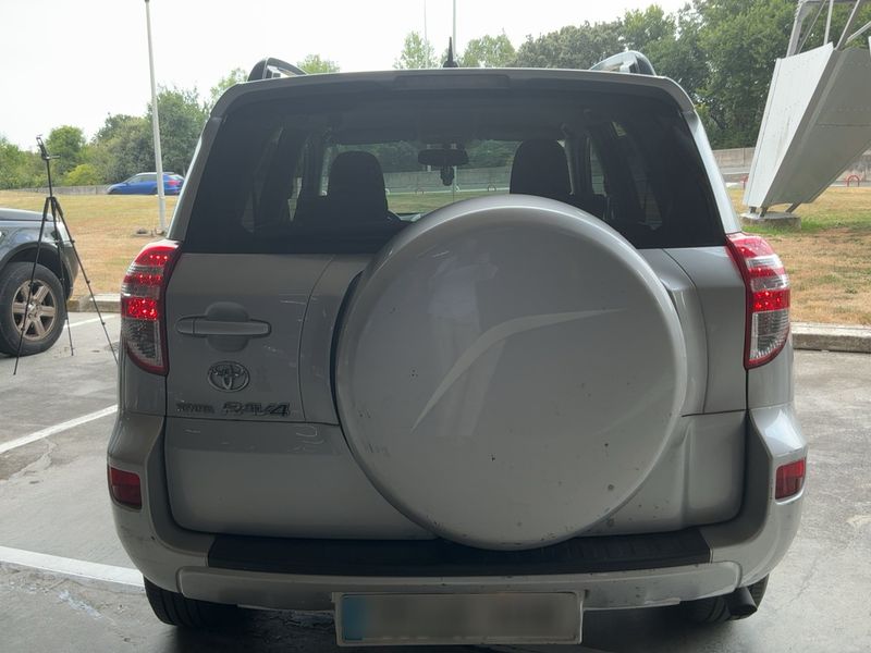 Toyota RAV 4 2.2 D-4D Active 2011 – снимка 7