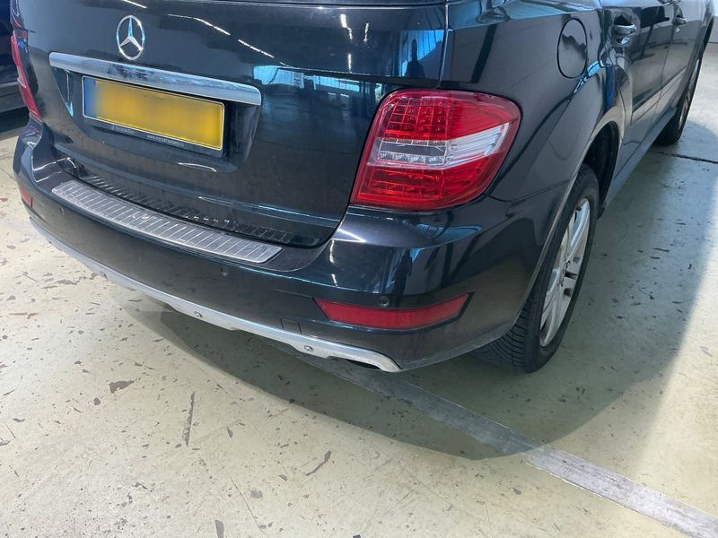 Mercedes-Benz M-Klasse ML 350 CDI 4Matic 2011 – снимка 30