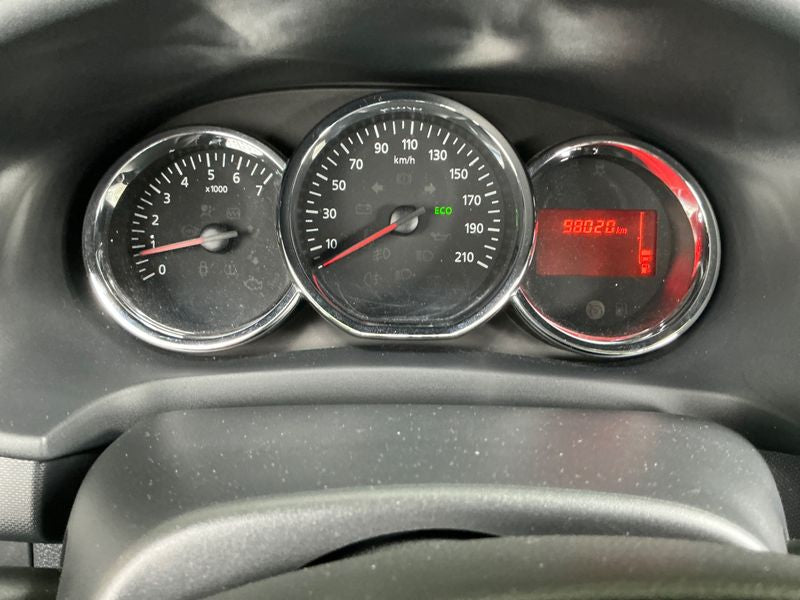 Dacia Sandero 0.9 TCe Stepway Prestige 2015 – снимка 18