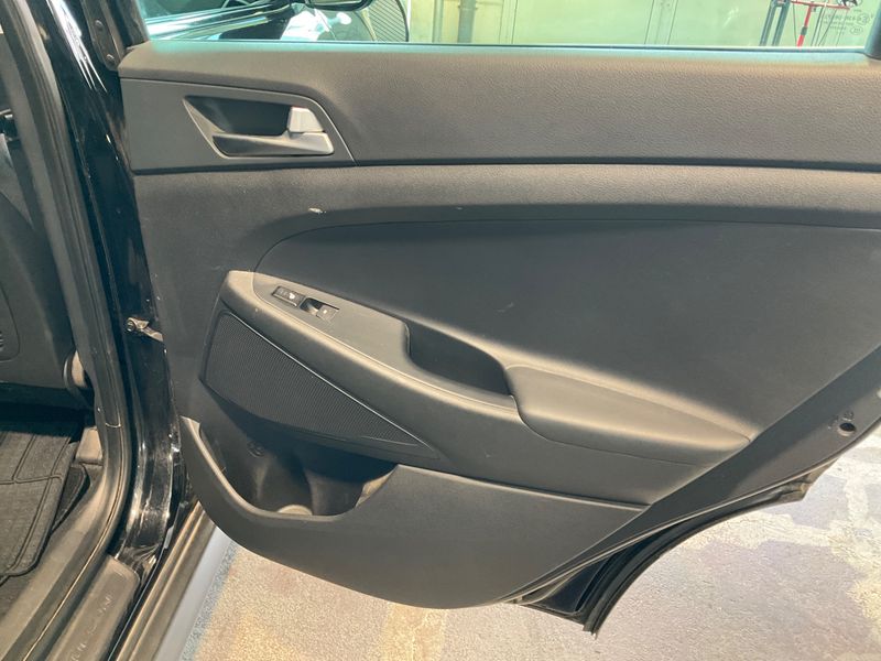 Hyundai Tucson 1.7 CRDi Classic blue 2WD 2016 – снимка 24