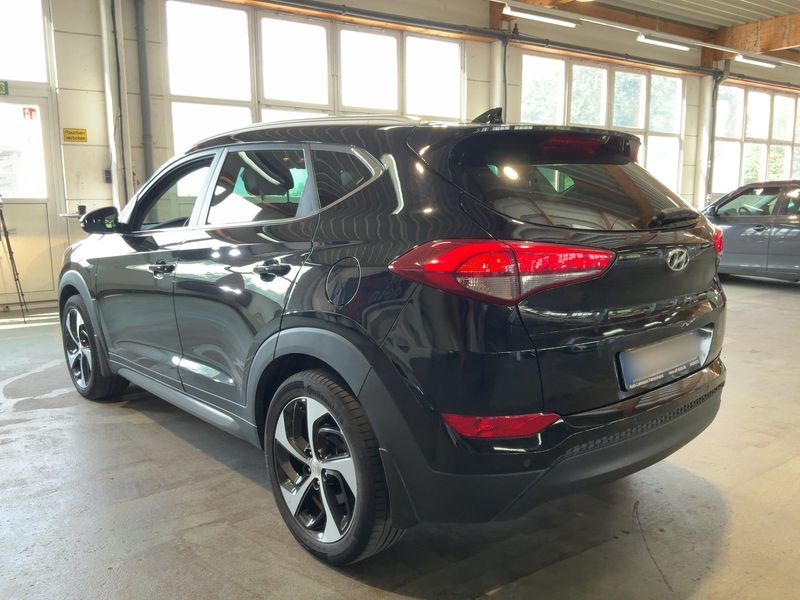 Hyundai Tucson 1.7 CRDi Classic blue 2WD 2016 – снимка 6