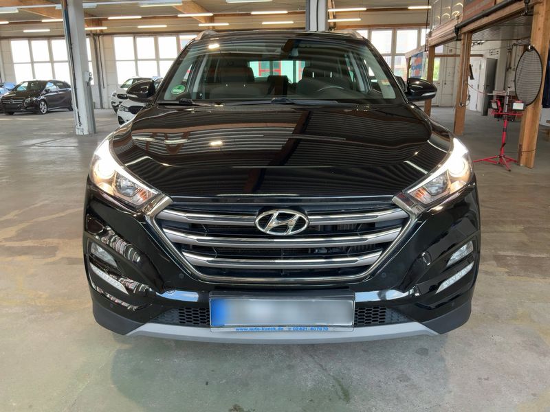 Hyundai Tucson 1.7 CRDi Classic blue 2WD 2016 – снимка 14