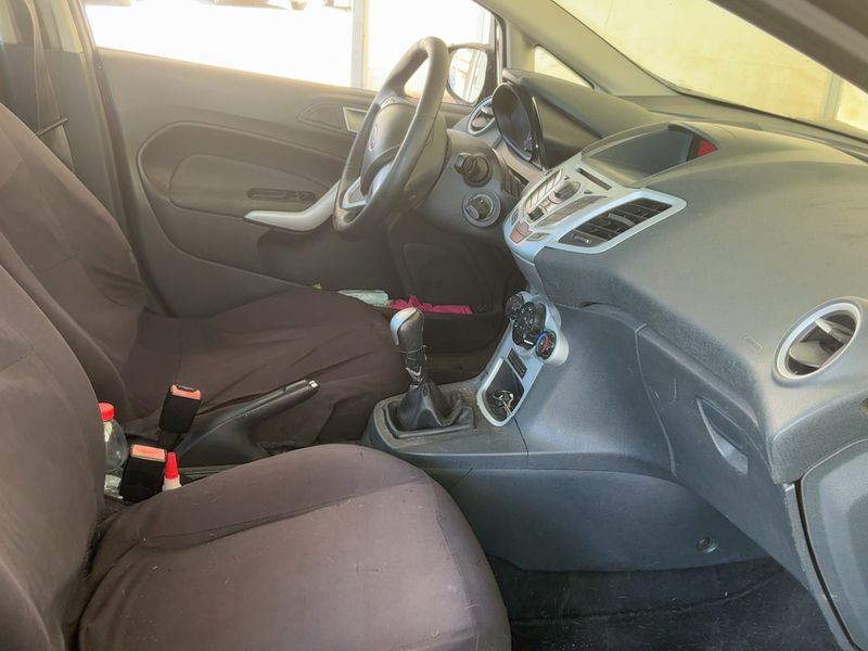 Ford Fiesta 1.6 TDCi Trend 2011 – снимка 16