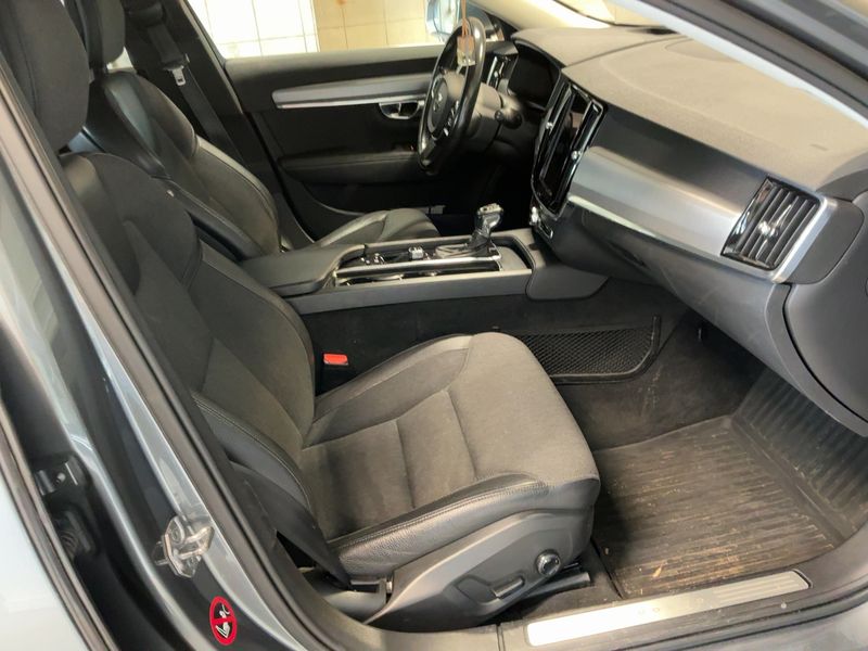 Volvo V90 2.0 D4 Momentum 2017 – снимка 17