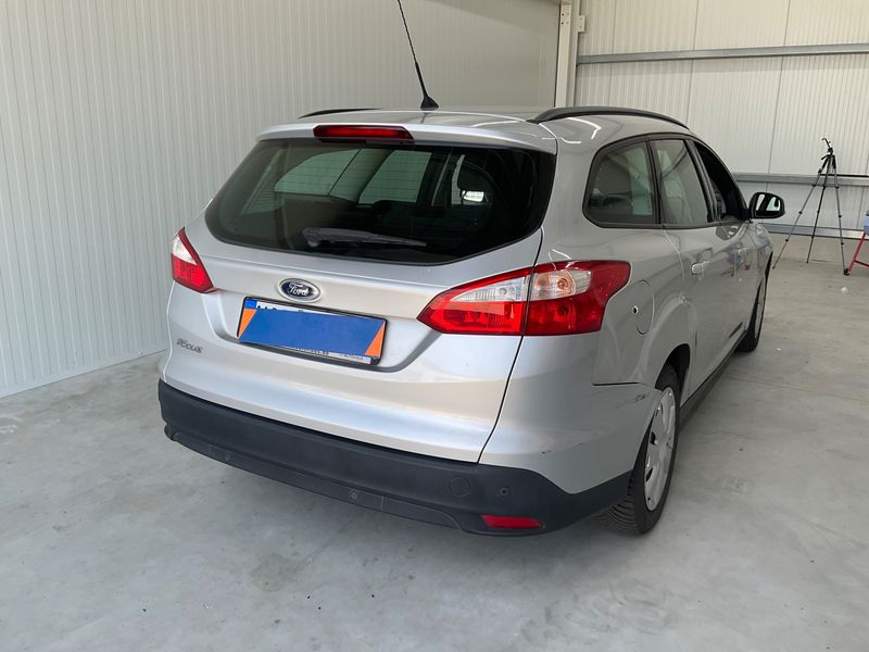 Ford Focus 1.6 TDCi Trend 2014 – снимка 2