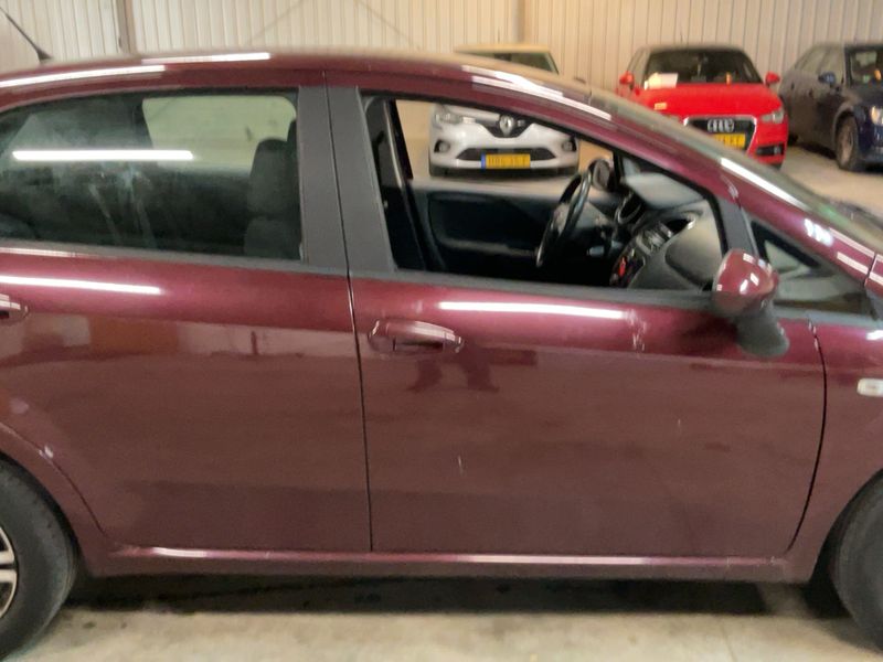 Fiat Punto 0.9 More 2012 – снимка 10