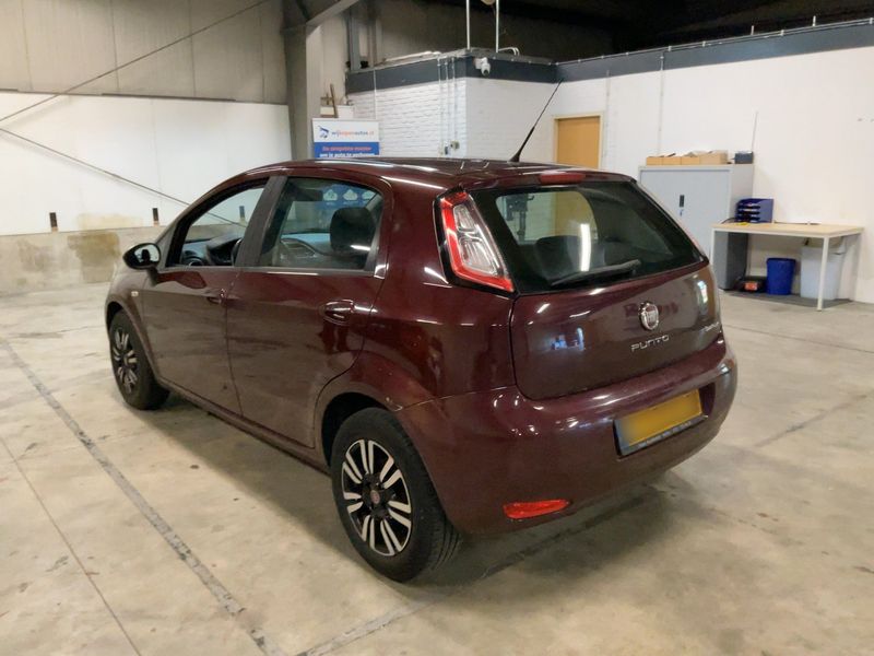 Fiat Punto 0.9 More 2012 – снимка 6
