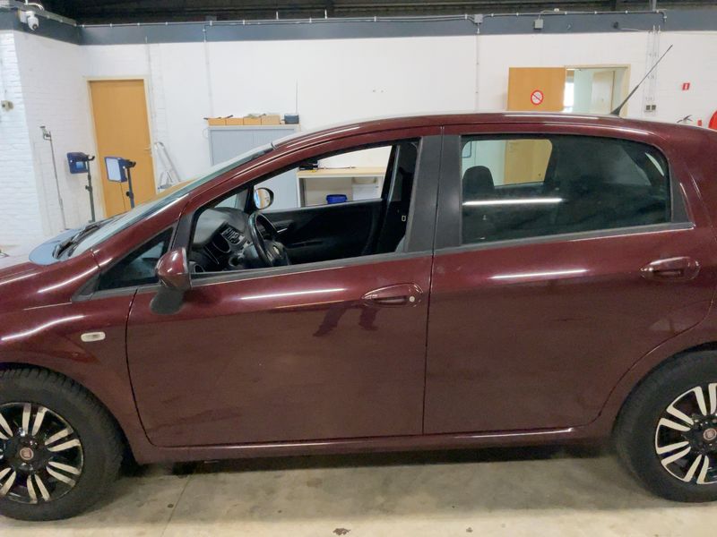 Fiat Punto 0.9 More 2012 – снимка 4