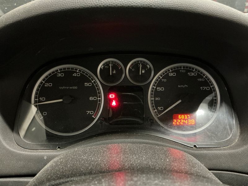 Peugeot 307 1.6 XR 2002 – снимка 4