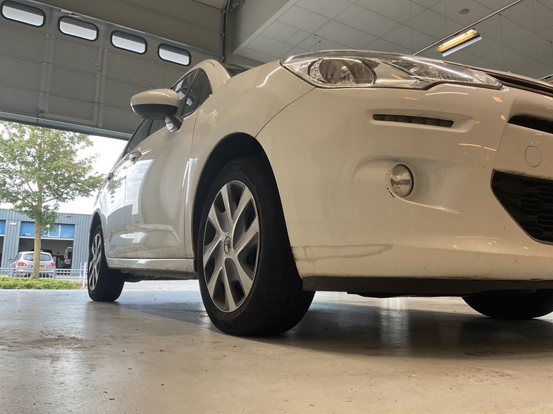 Citroen C3 1.6 Blue-HDi Selection 2016 – снимка на щета