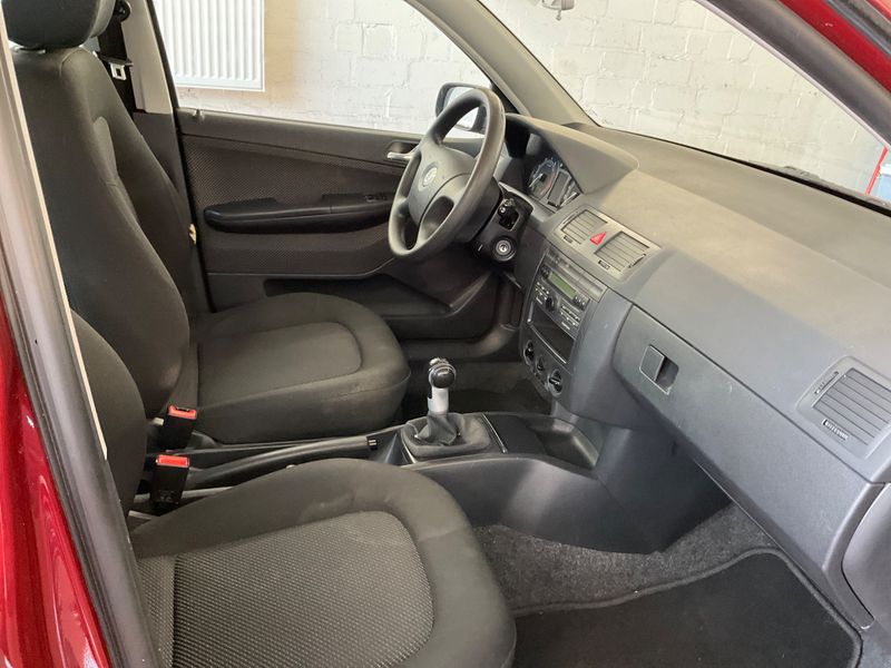 Skoda Fabia 1.4 Ambiente 2007 – снимка 3