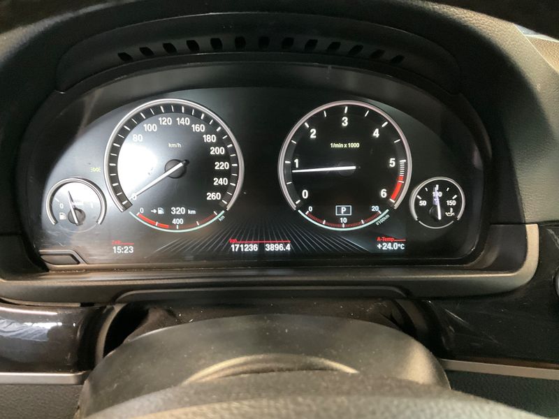 BMW 5er 525d xDrive 2013 – снимка 19