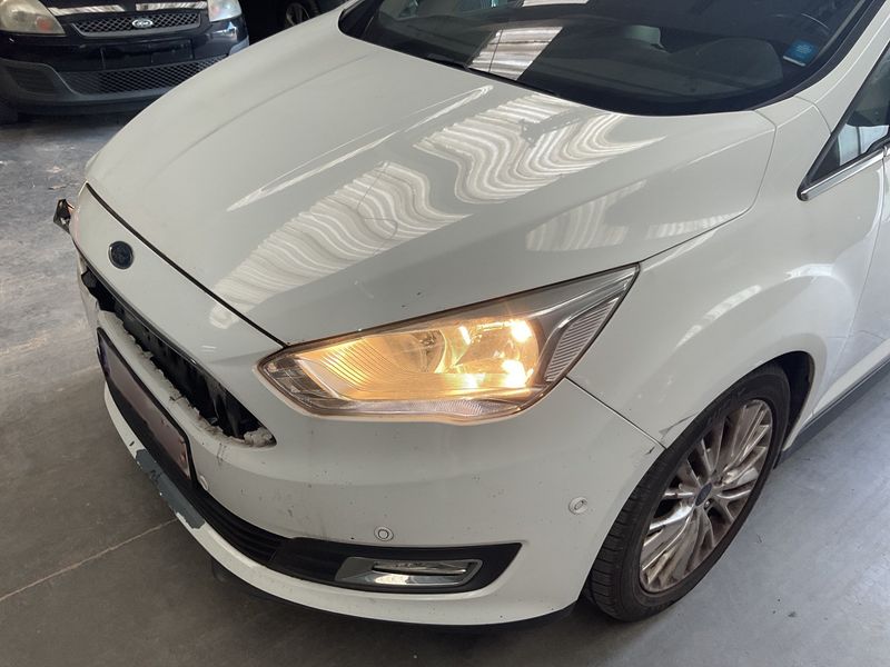 Ford C-Max 1.5 TDCi Titanium 2016 – снимка 39