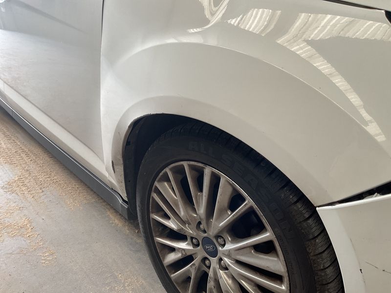 Ford C-Max 1.5 TDCi Titanium 2016 – снимка 24