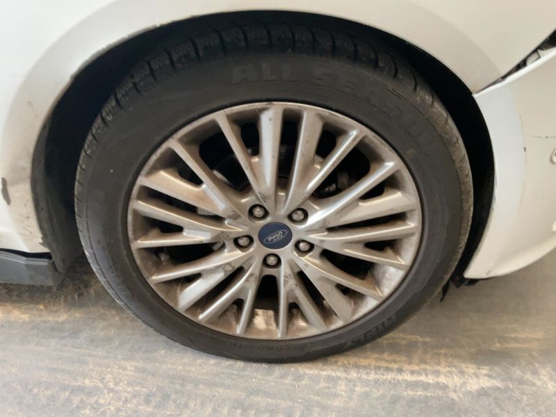 Ford C-Max 1.5 TDCi Titanium 2016 – снимка 11