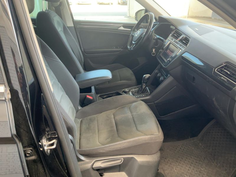 Volkswagen Tiguan 2.0 TDI Executive 4Motion BlueMotion Tech 2016 – снимка 16