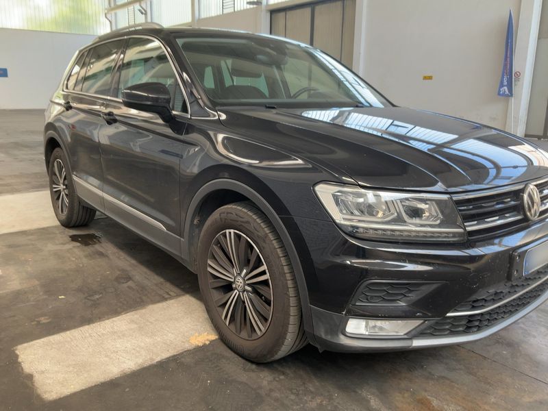 Volkswagen Tiguan 2.0 TDI Executive 4Motion BlueMotion Tech 2016 – снимка 12