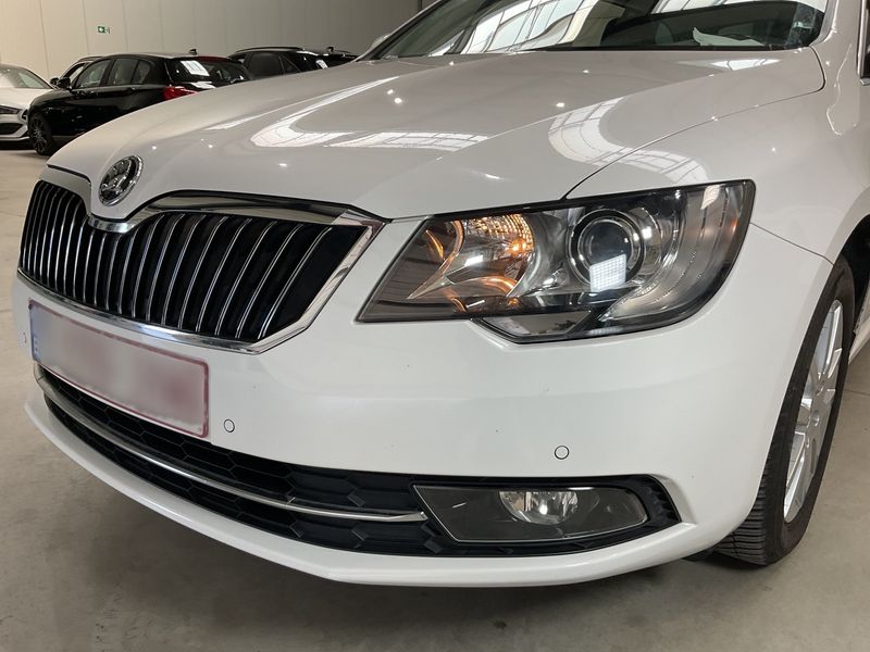 Skoda Superb 1.6 TDI Ambition 2015 – снимка 25