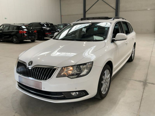 Skoda Superb 1.6 TDI Ambition 2015 – снимка 1