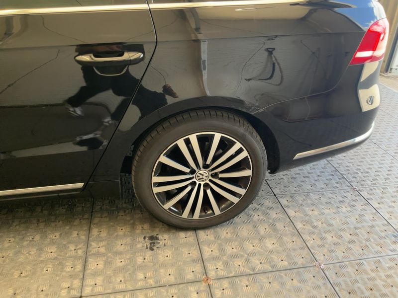 Volkswagen Passat 2.0 TDI Highline BlueMotion Tech 2013 – снимка 17