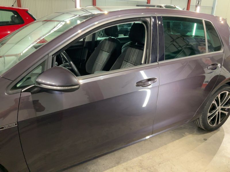 Volkswagen Golf VII 2.0 TDI Lounge BlueMotion Tech 2015 – снимка 4