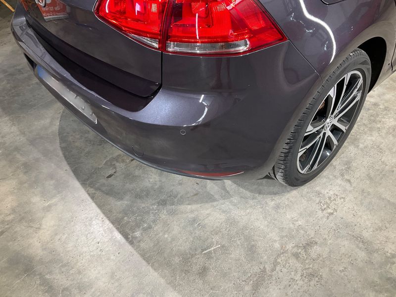 Volkswagen Golf VII 2.0 TDI Lounge BlueMotion Tech 2015 – снимка 29