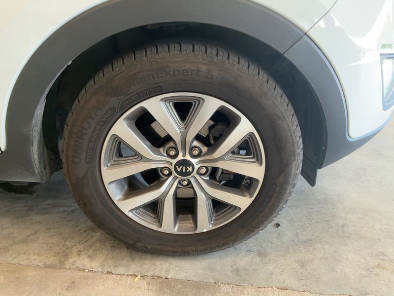 Kia Sportage 1.7 CRDi X-Tech 4x2 2015 – снимка 11