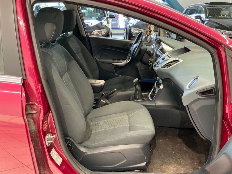 Ford Fiesta 1.4 Titanium 2009 – снимка 3