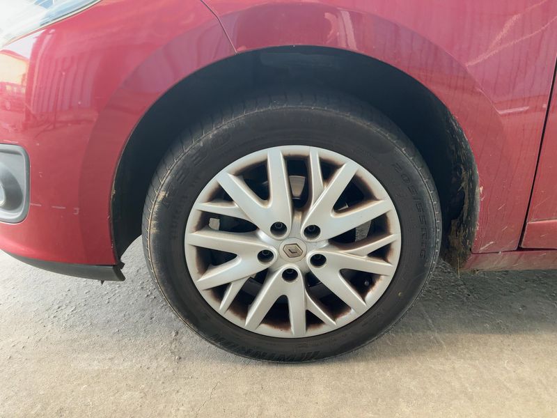 Renault Megane 1.2 Zen 2015 – снимка 3