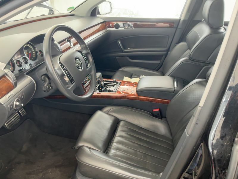 Volkswagen Phaeton 4.2 V8 4Motion 2015 – снимка 16