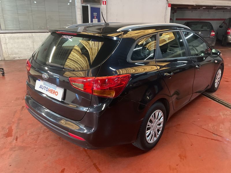 Kia cee'd 1.6 CRDi Edition 7 2013 – снимка 2