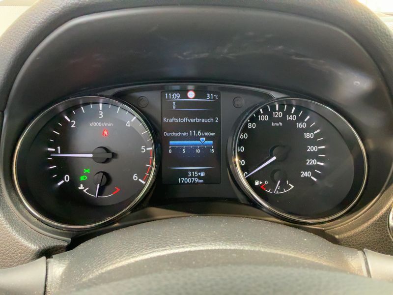 Nissan Qashqai 1.6 dCi Tekna 2015 – снимка 19