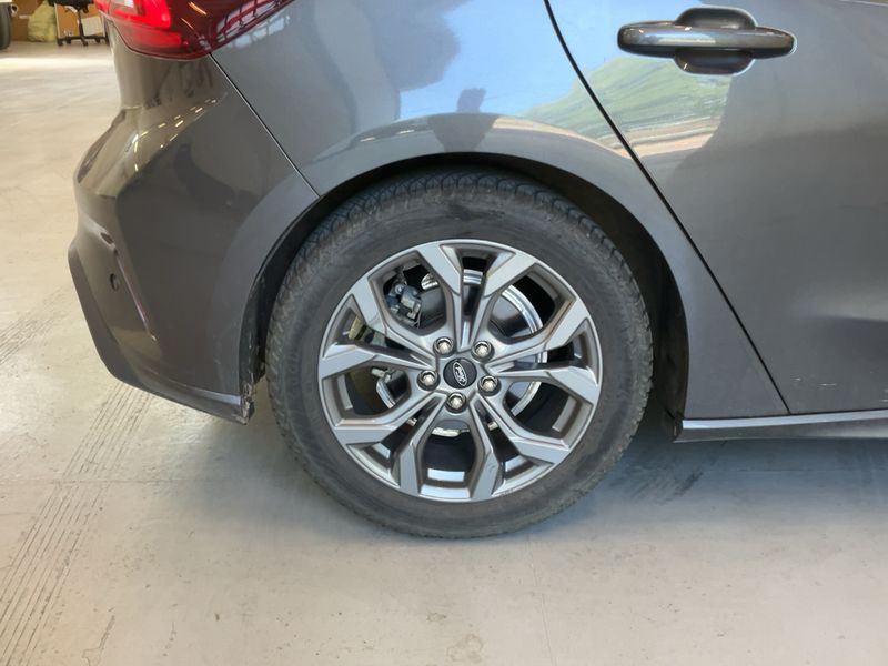Ford Focus 1.5 TDCi EcoBlue ST-Line 2024 – снимка 9