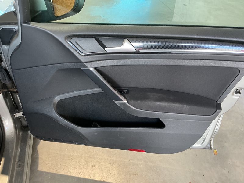 Volkswagen Golf VII 1.6 TDI Carat BlueMotion Tech 2013 – снимка 26