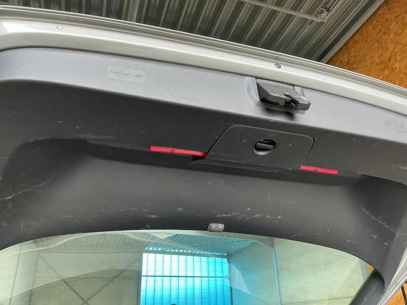 Volkswagen Golf VII 1.6 TDI Carat BlueMotion Tech 2013 – снимка 27
